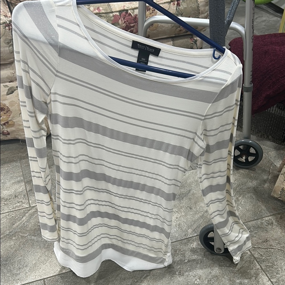 Fitted Long Sleeve White and Gray Tee
